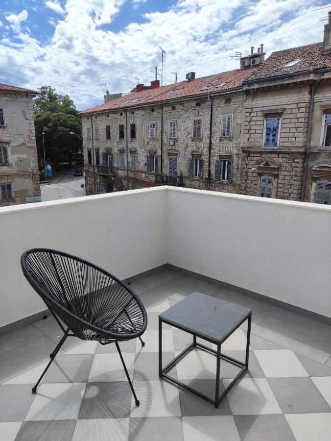 Nik Studio Apartments Pula Exterior photo