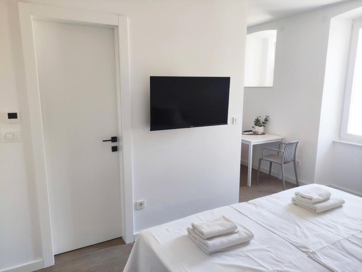Nik Studio Apartments Pula Room photo